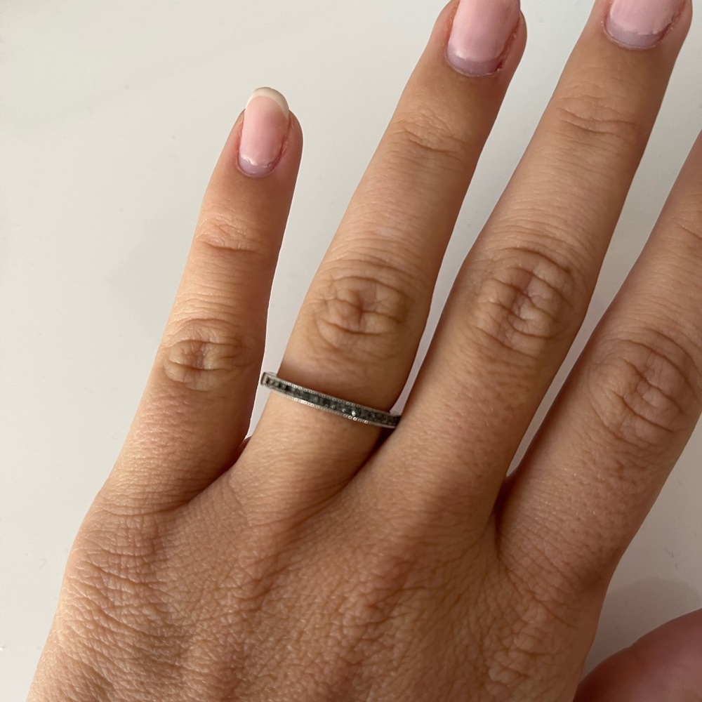 Black diamond band